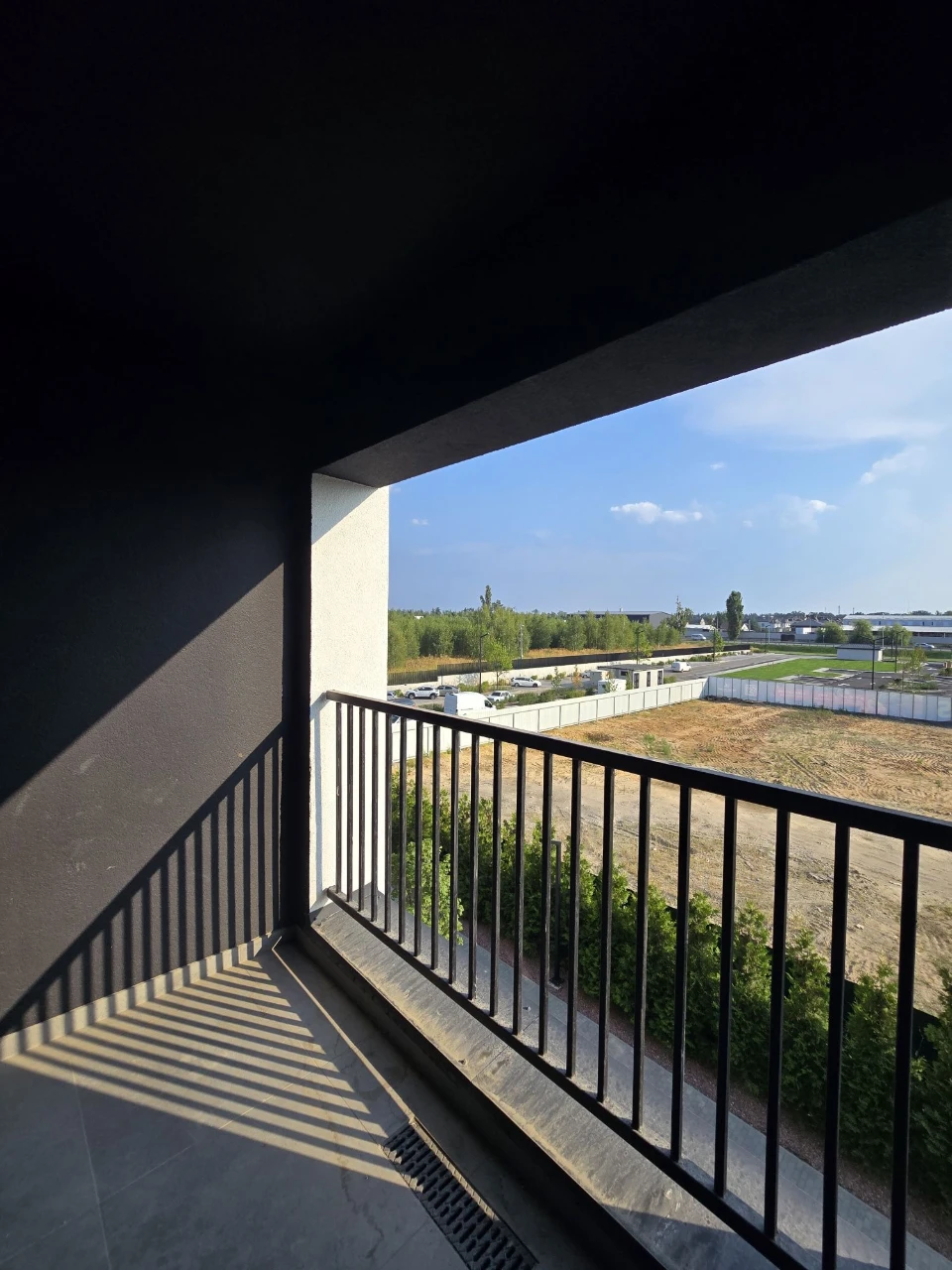 Apartment in a building with no commission, єОселя, decision