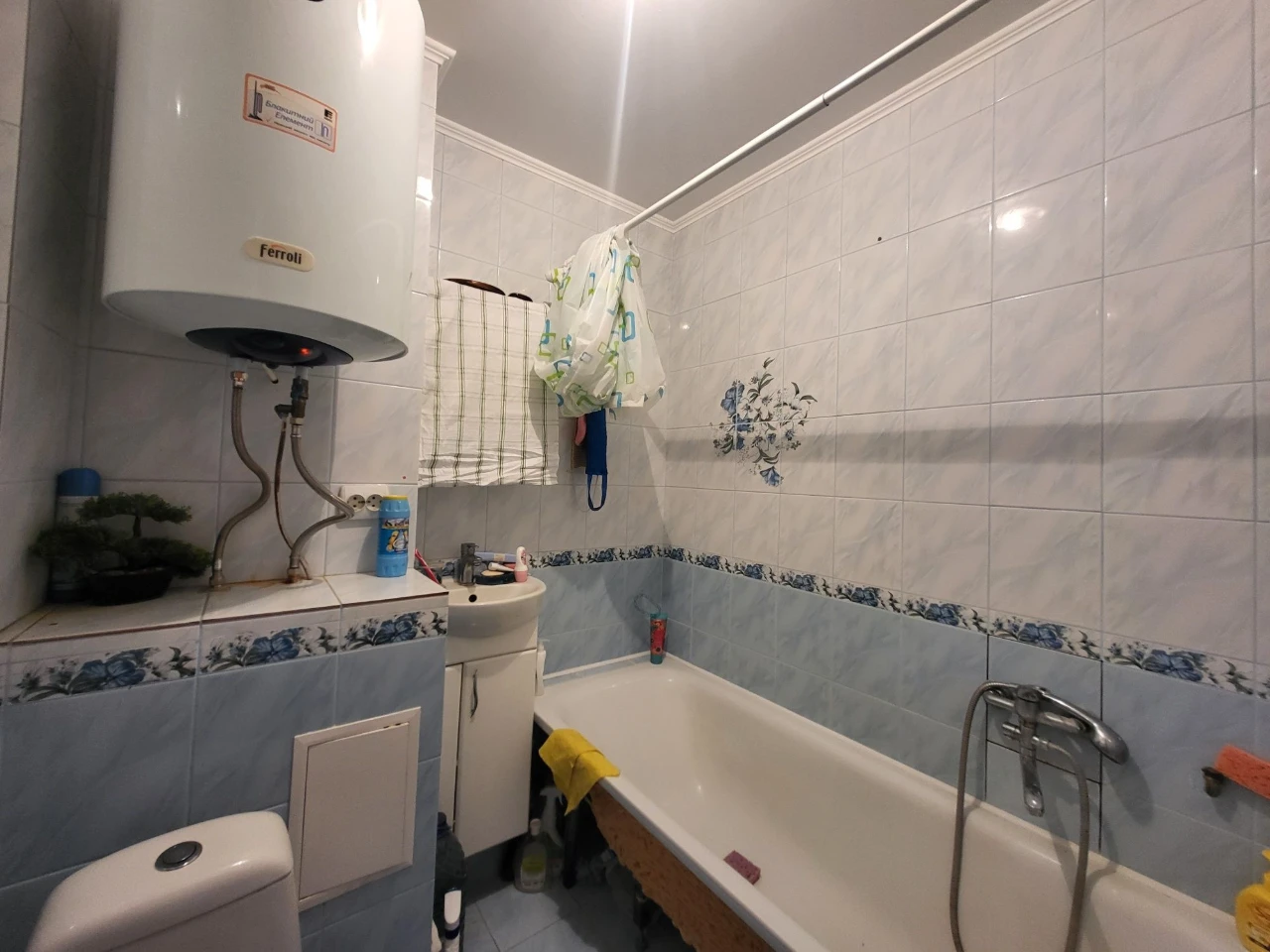 Продам однокімнатну квартиру,Буча вул.Водопровідна