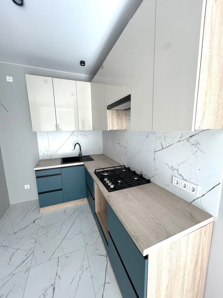 Great Price! Full 1-Bedroom Apartment with Renovation! Balcony, Cozy