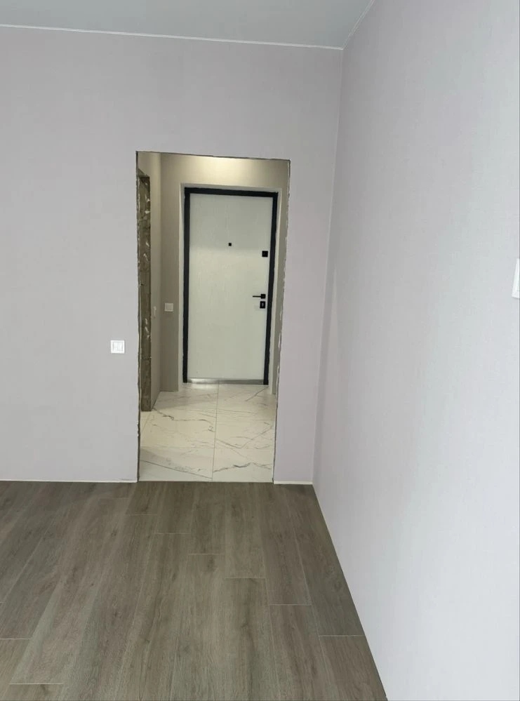 Great Price! Full 1-Bedroom Apartment with Renovation! Balcony, Cozy