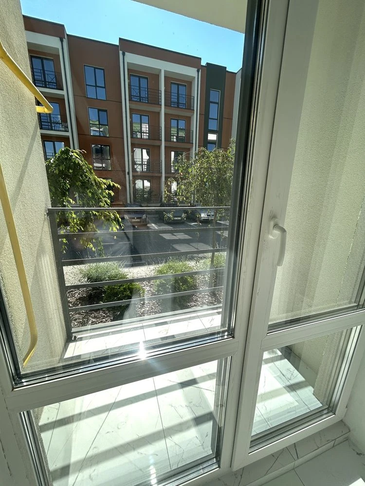 Great Price! Full 1-Bedroom Apartment with Renovation! Balcony, Cozy