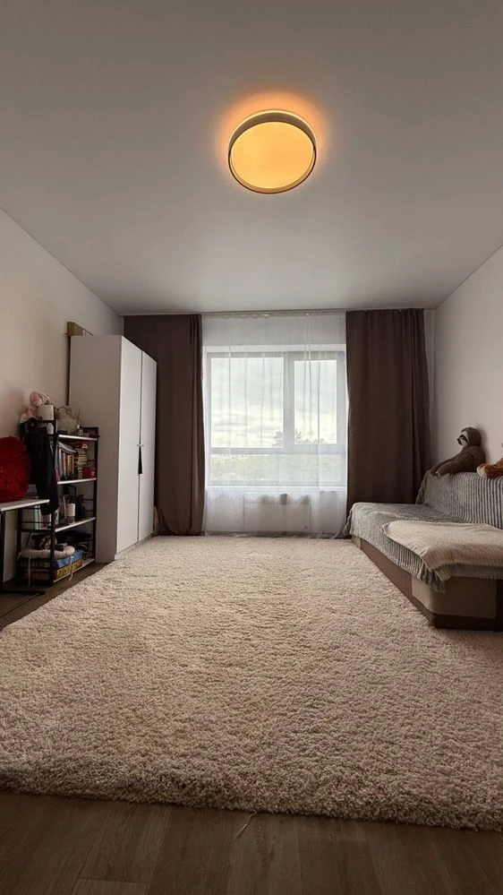 Great Price 1-Bedroom Apartment with Renovation, WITHOUT COMMISSION