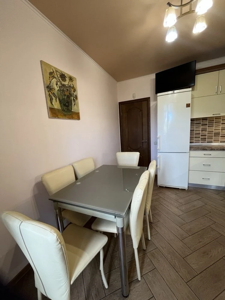 Продажа 1-комнатной квартиры с мебелью и техникой в Буче