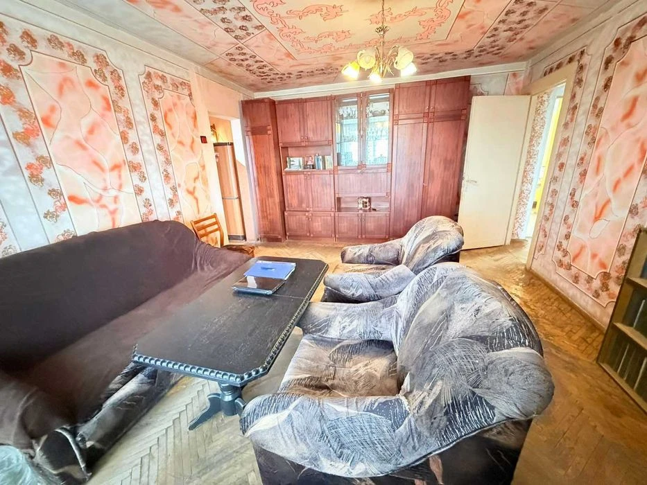 Продажа 3 ком. квартиры, Любинская, 60 м.кв., р-н ЖК Синемати