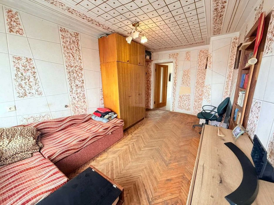 Продажа 3 ком. квартиры, Любинская, 60 м.кв., р-н ЖК Синемати