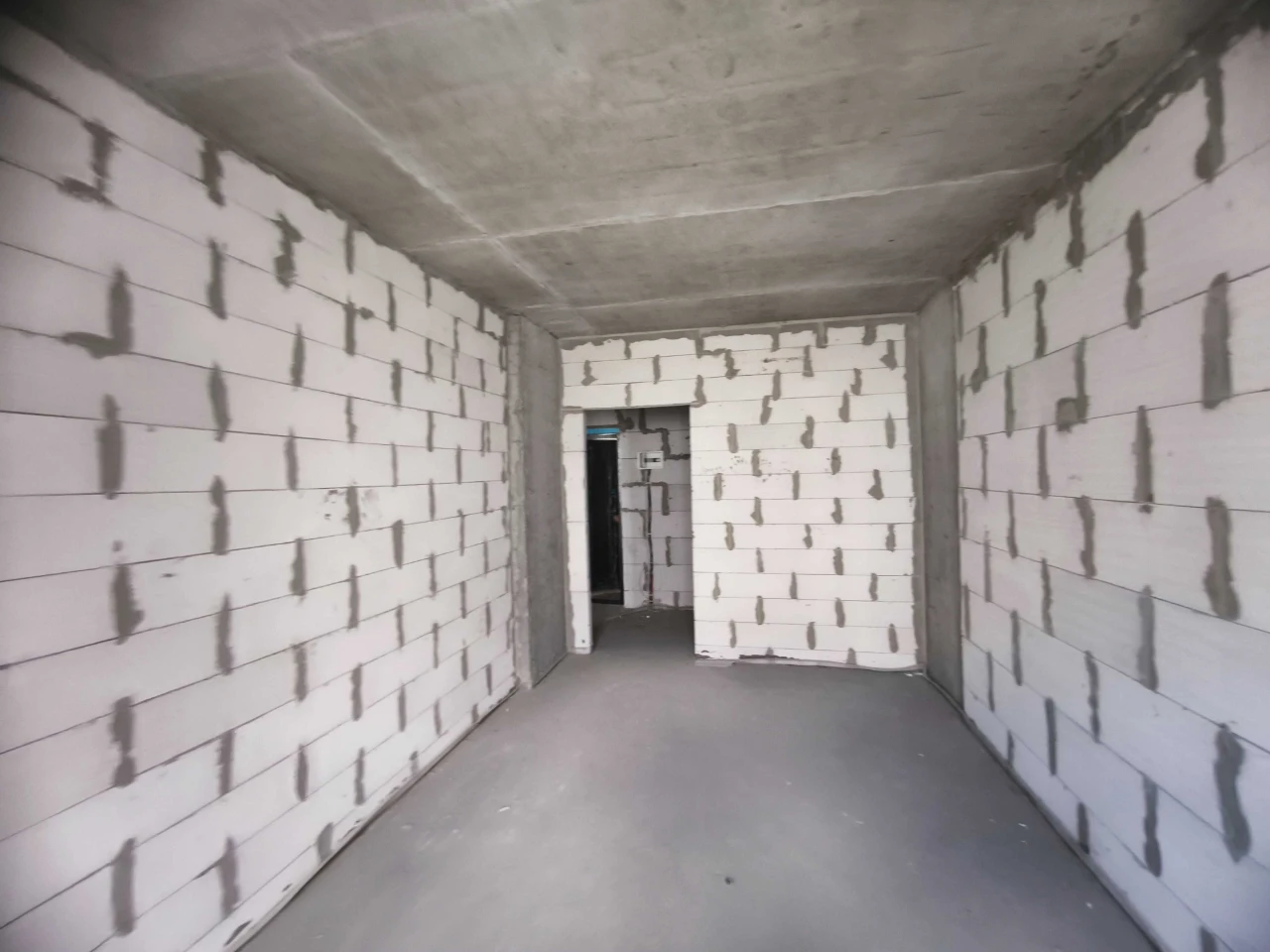 Spacious 1-bedroom apartment 39.5 sq m with wardrobe! Building completed, all rooms