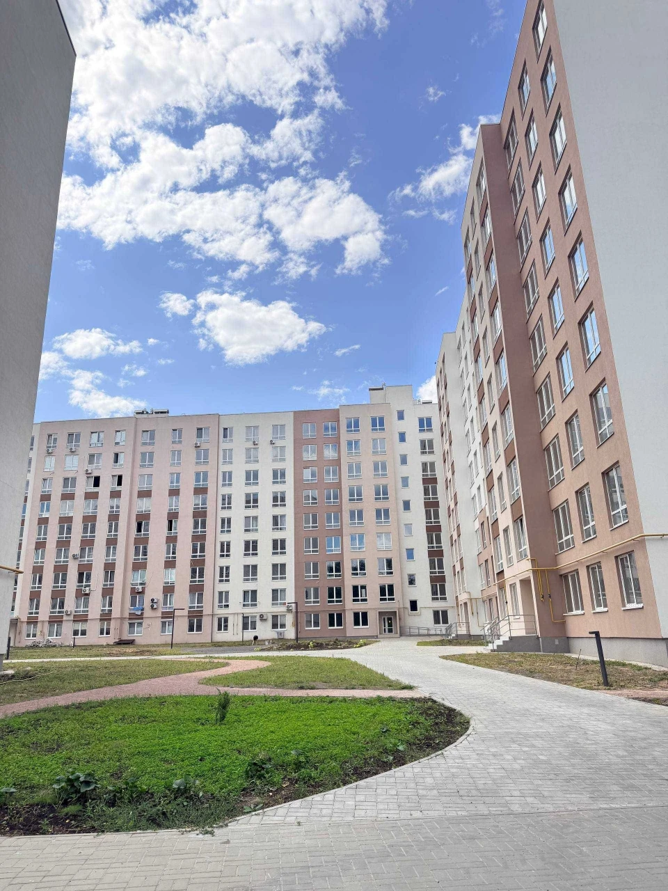 Продається 1-кімнатна квартира в ЖК «Нова Буча» без ремонту