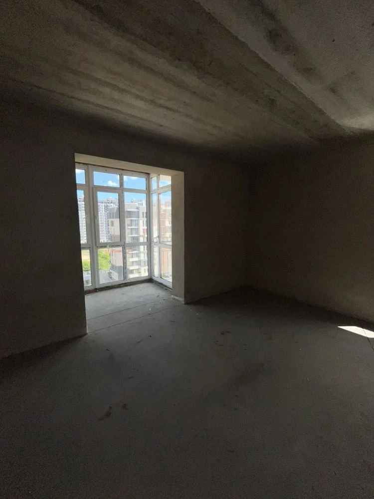 Spacious 2-bedroom apartment in one of the best residential complexes in Bucha -
