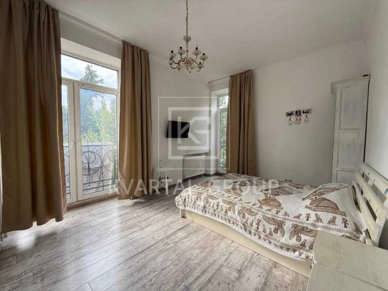 2-bedroom apartment in a club house