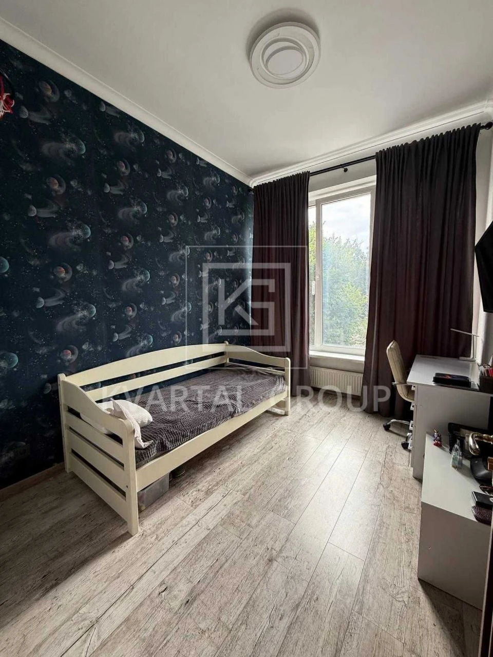 2-bedroom apartment in a club house