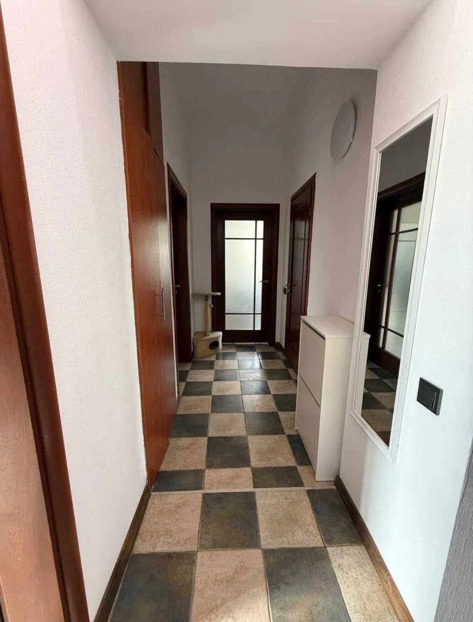 No commission! Offering a 2-bedroom apartment in Bucha, state program
