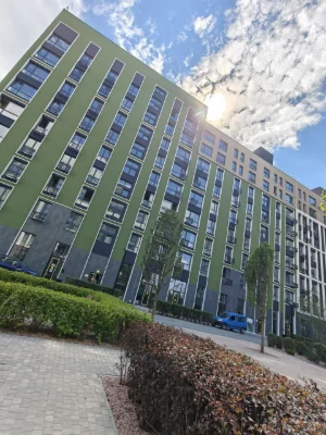 One-bedroom apartment with renovation and a private spacious terrace. Voucher/Service
