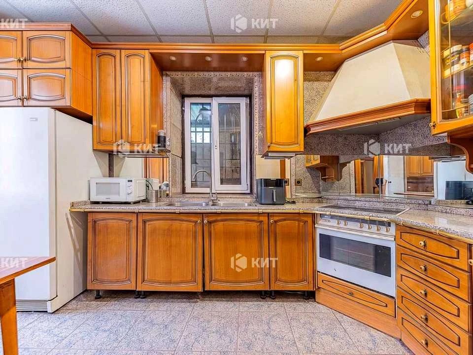 Apartment. Kharkiv, Myronositska St.