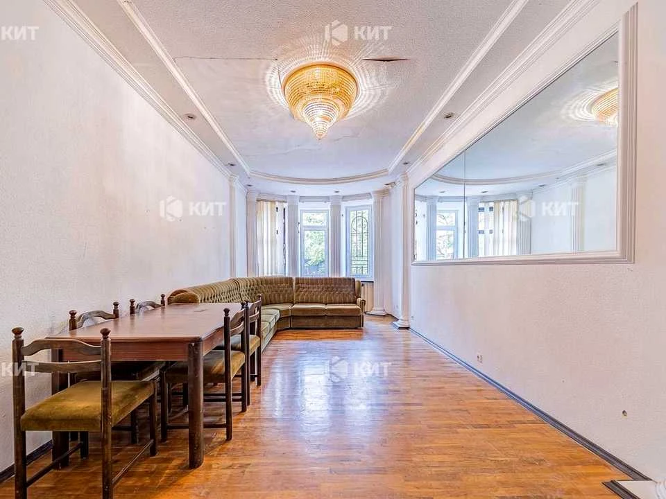 Apartment. Kharkiv, Myronositska St.