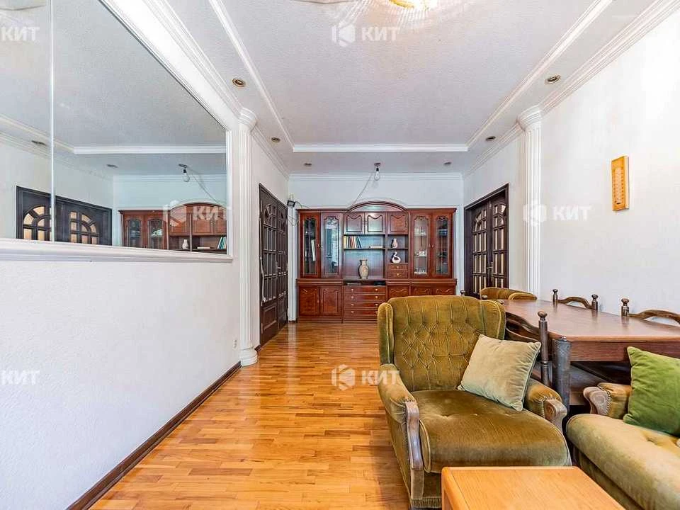 Apartment. Kharkiv, Myronositska St.
