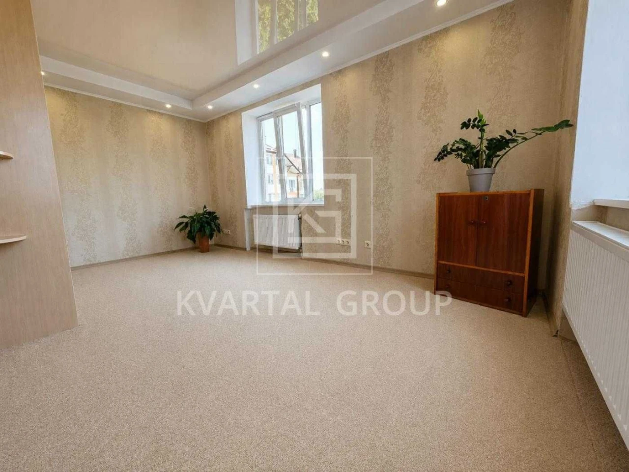 Apartment for Sale: 1-bedroom, 34 sq m in a populated residential complex