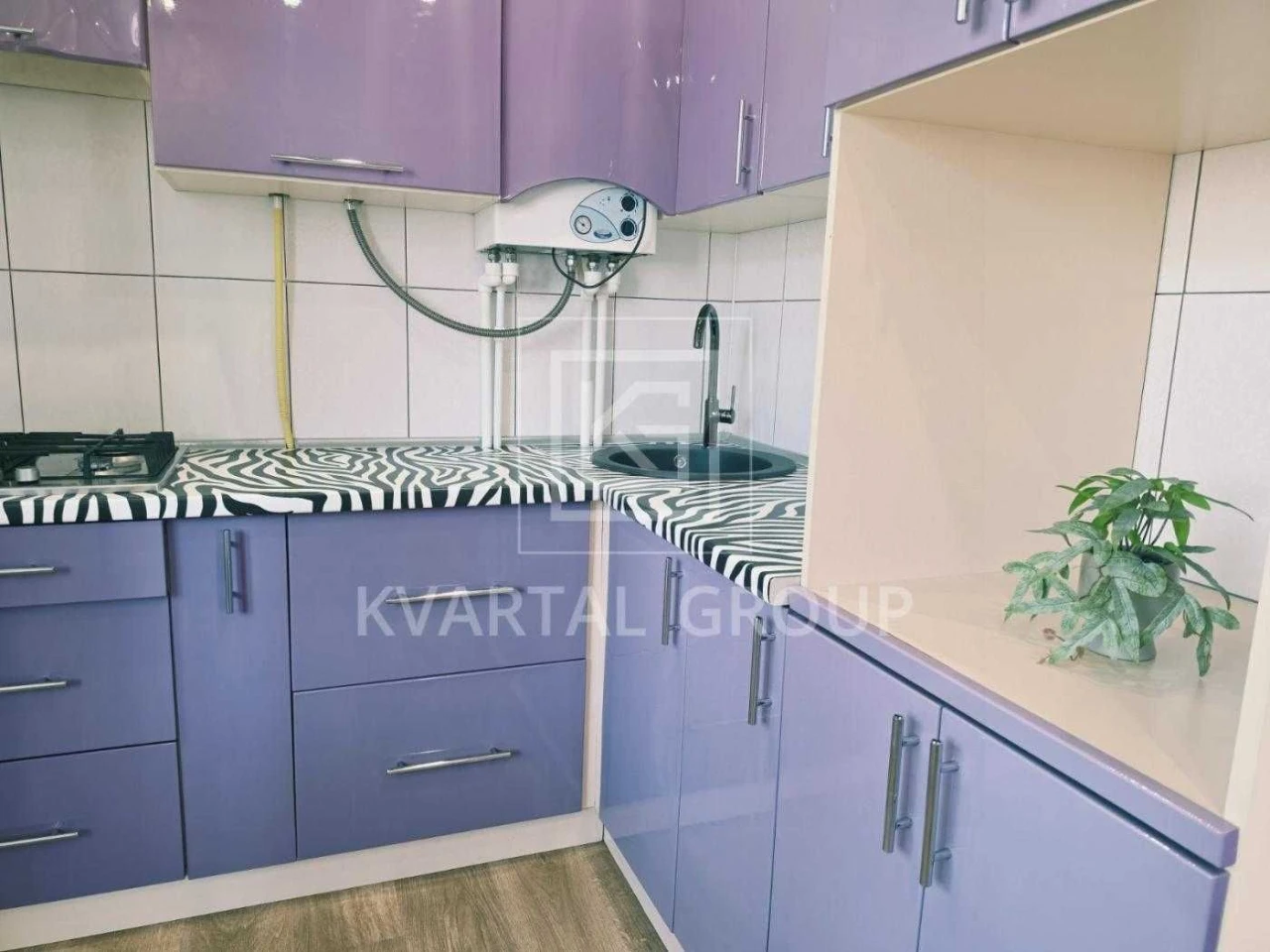 Apartment for Sale: 1-bedroom, 34 sq m in a populated residential complex