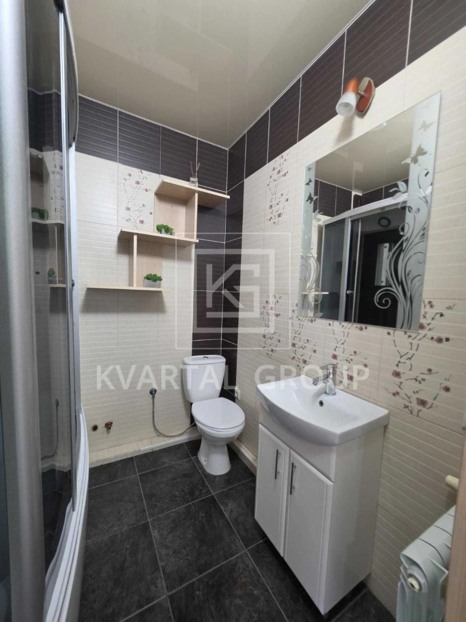 Apartment for Sale: 1-bedroom, 34 sq m in a populated residential complex