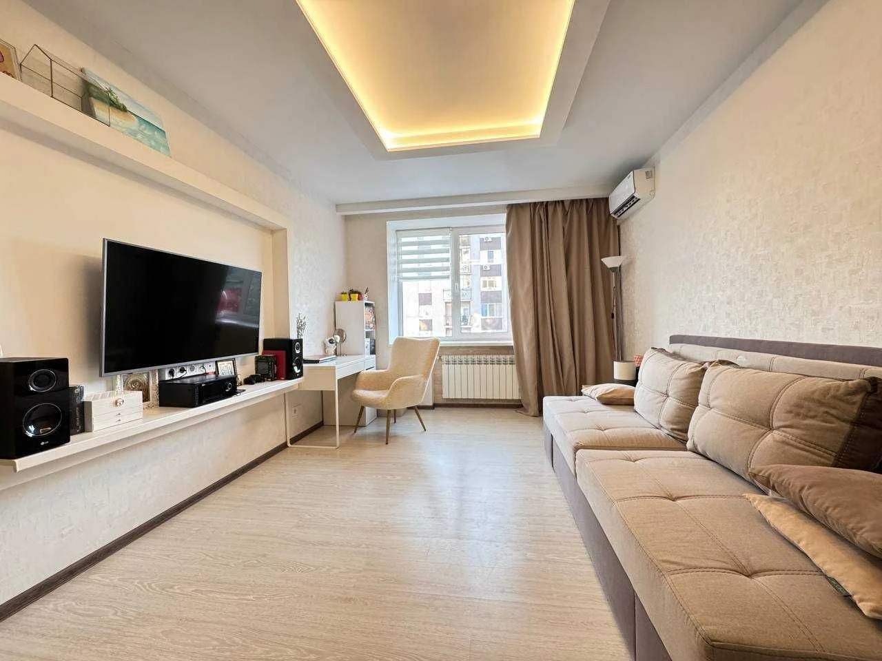 Продаж 1-кімнатної квартири (40 м²) Мінімальне оформлення.