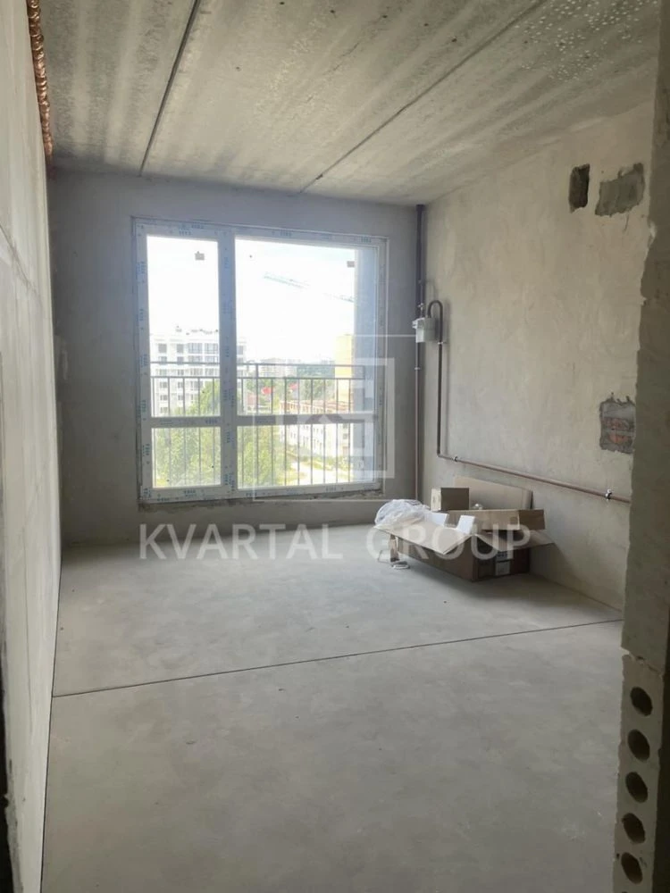 No commission! 1-bedroom apartment + storage room, maximum area
