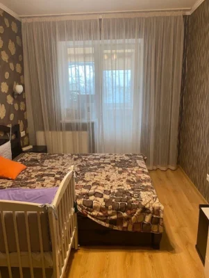 Minimum furnishing! 2-room apartment with renovation, 55 sq m. Gas heating. Without