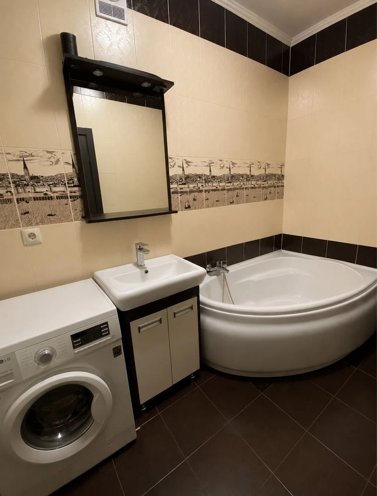 Minimum furnishing! 2-room apartment with renovation, 55 sq m. Gas heating. Without