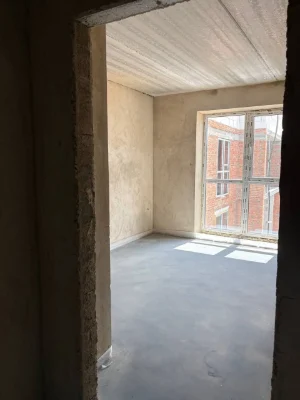 For Sale: 3-bedroom apartment, unrenovated! No buyer's commission! Gas