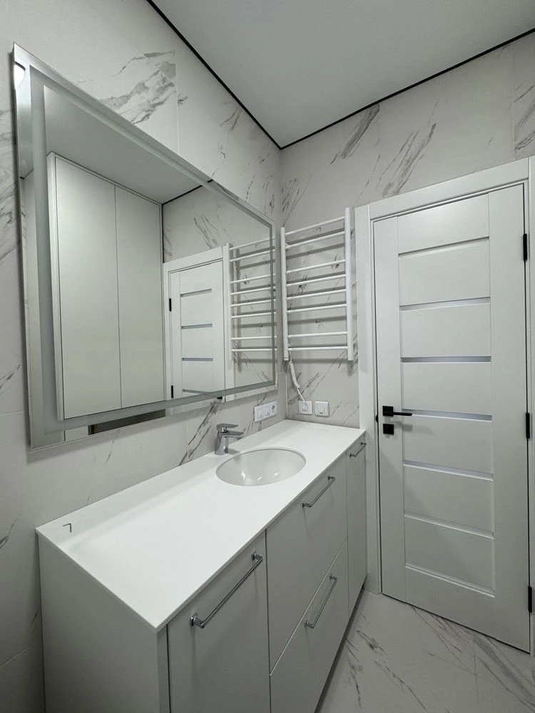 Deposit accepted, urgent, apartment for sale from owner