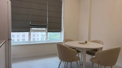 Spacious 1-bedroom apartment with renovation, NEGOTIABLE! Minimal registration