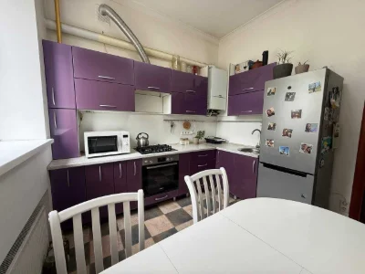Two-room apartment near the park, Zakhisnykiv України Street, Bucha