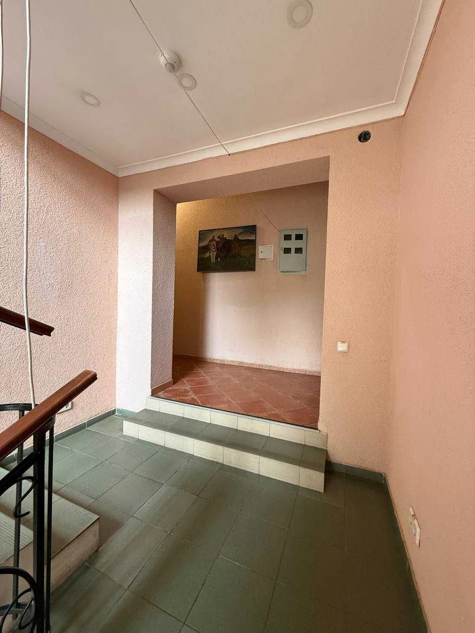 Two-room apartment near the park, Zakhisnykiv України Street, Bucha
