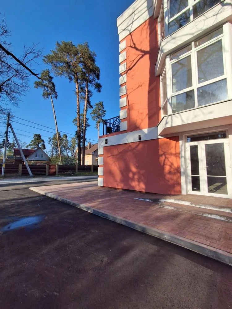 Currently Selling 2-room apartment in a completed building, with finished