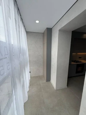 Apartment with new custom renovation