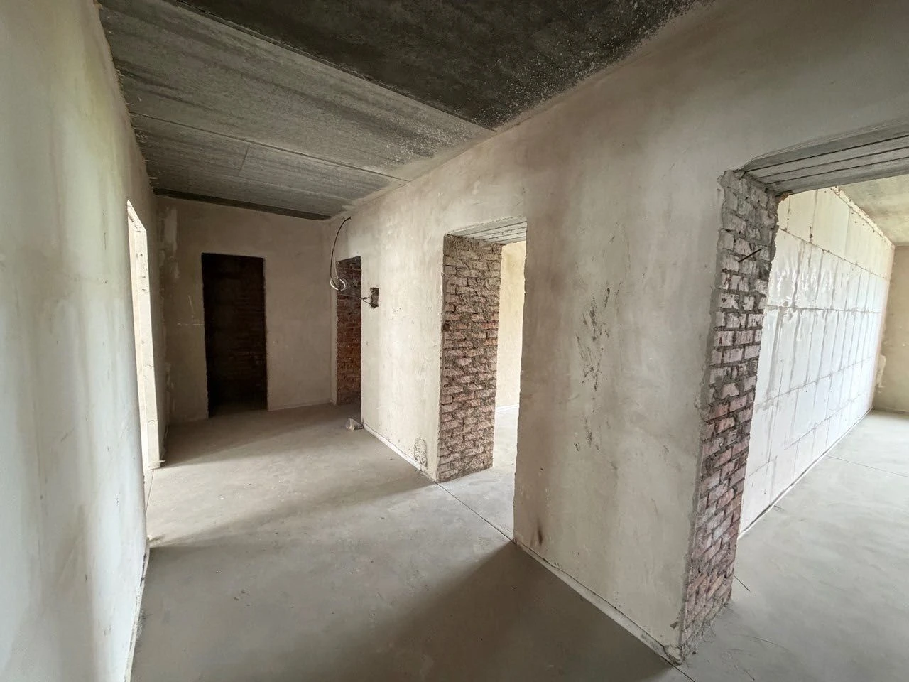 Sale of a 3-room apartment 107m2. Residential complex Continent Ray, city B