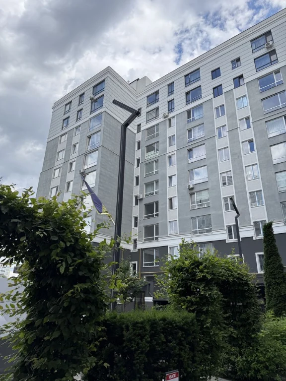 Продается однокомнатная квартира в жилом доме рядом со школой