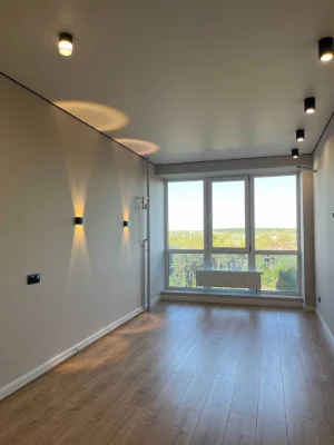 Great offer for a 1-bedroom apartment with renovation. Urgent sale