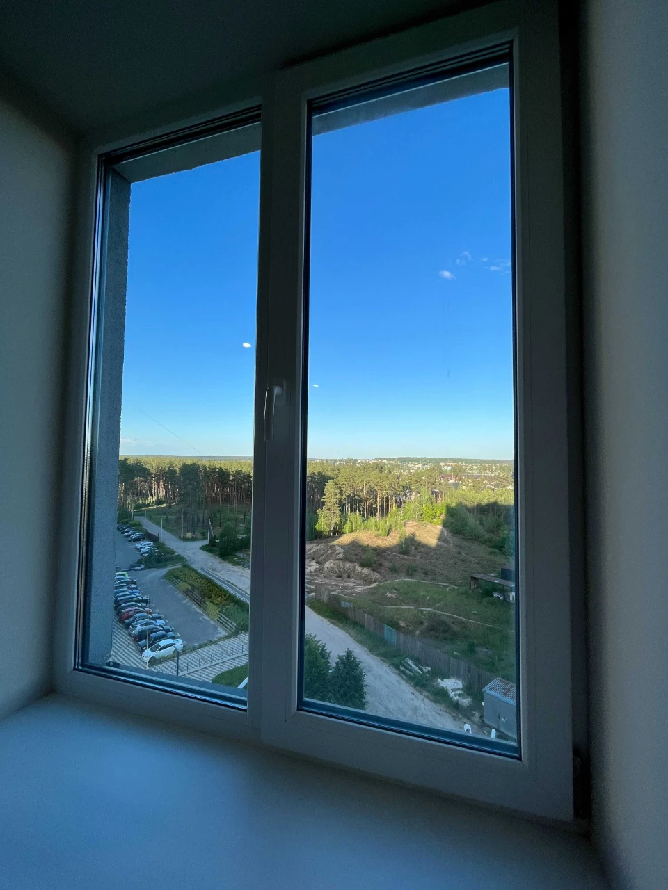Great offer for a 1-bedroom apartment with renovation. Urgent sale
