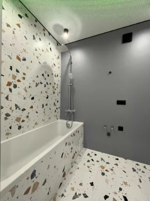 Great offer for a 1-bedroom apartment with renovation. Urgent sale