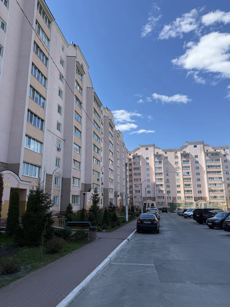 For Sale! Spacious 1-bedroom apartment, Bucha, Chkalova, Kachinsky
