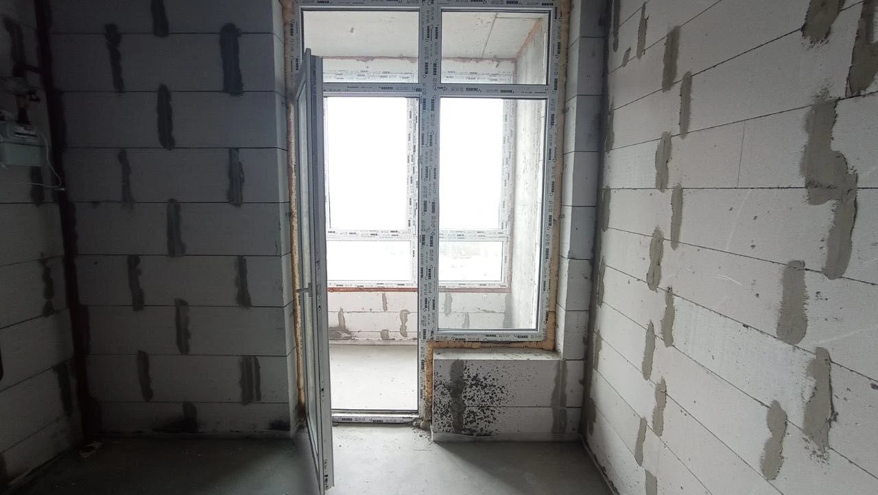 BEST PRICE! One-bedroom apartment for sale in a completed building.