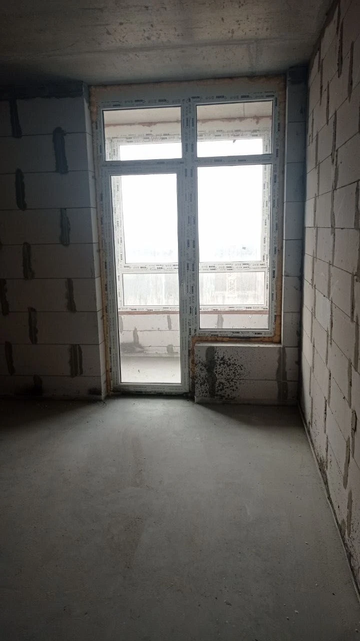 BEST PRICE! One-bedroom apartment for sale in a completed building.
