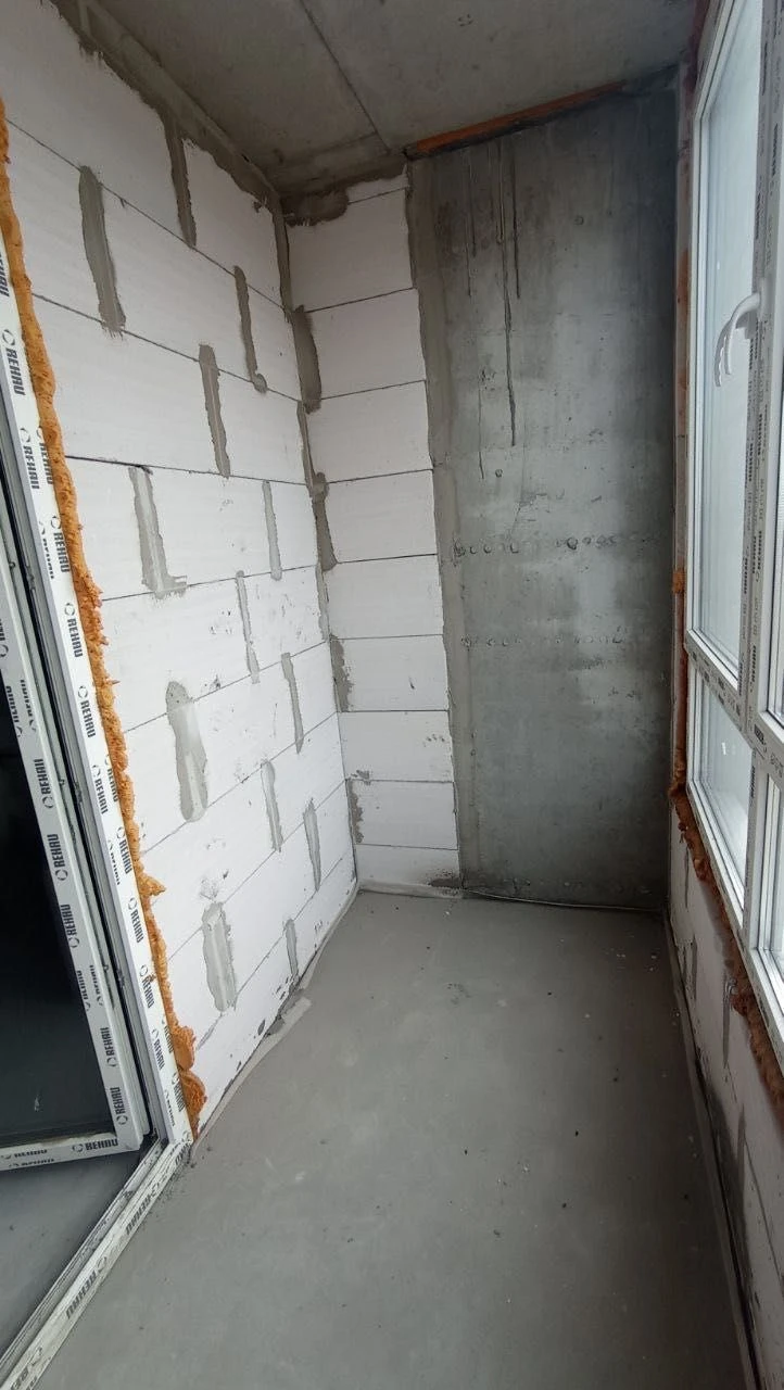 BEST PRICE! One-bedroom apartment for sale in a completed building.