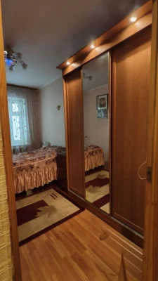 Spacious 3-room apartment in a brick building | Move-in ready.