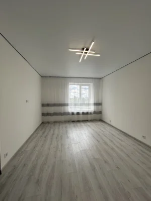 1-bedroom apartment for sale, renovated, eligible for government programs.