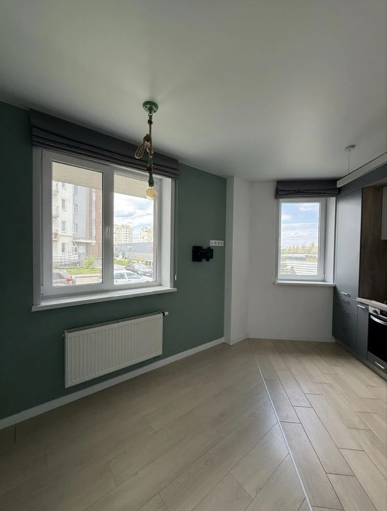 Продається 2-кімнатна квартира в Новій Бучі, 60 м², без комісії