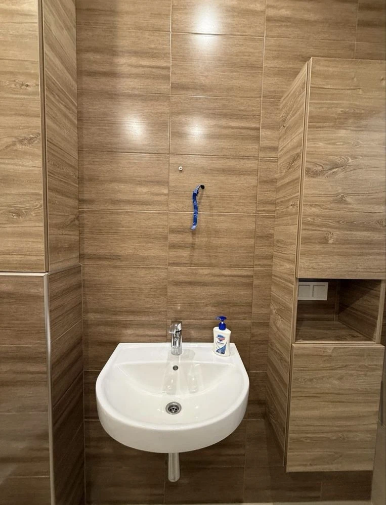 Продається 2-кімнатна квартира в Новій Бучі, 60 м², без комісії