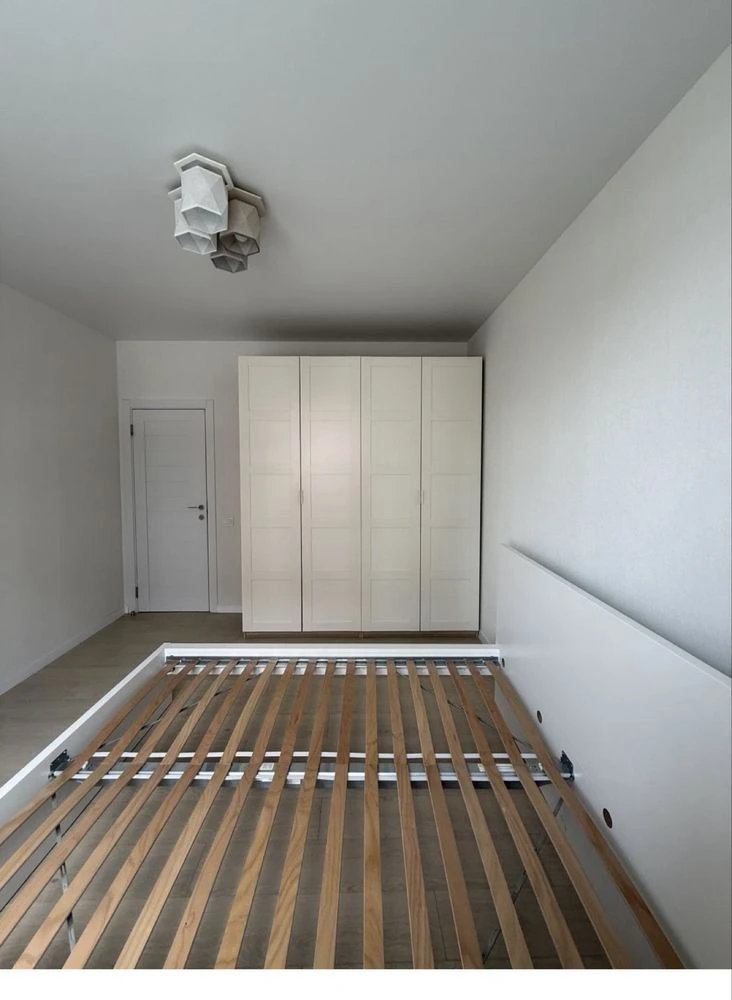 Продається 2-кімнатна квартира в Новій Бучі, 60 м², без комісії
