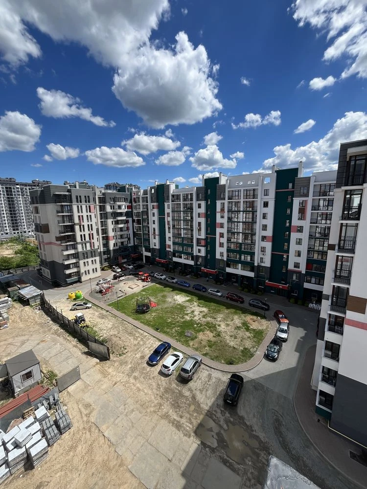 Kyivsky Bucha. Euro 3 room apartment at a good price