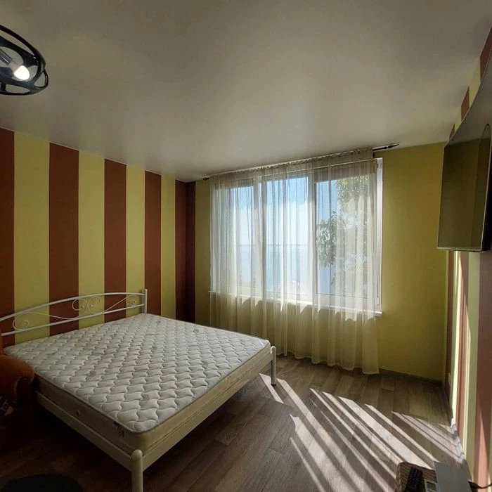 Продам курень в кооперативе Видрада, рядом Совиньон