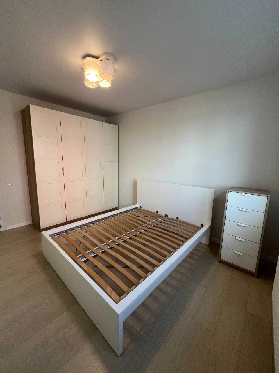 2-room apartment, 60 m2 renovated in good condition! Bucha!